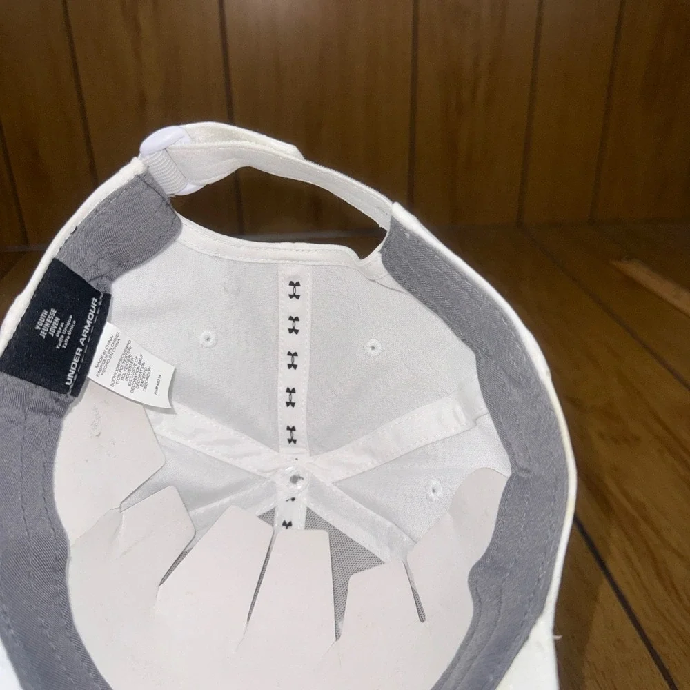 Under Armour Youth White Cowans Ford Country club Golf hat